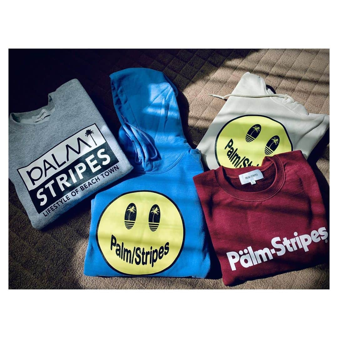 肥野竜也さんのインスタグラム写真 - (肥野竜也Instagram)「【PALM/STRIPES】﻿ ﻿ @palmstripes_official 新作GET!!😆✨﻿ ﻿ 娘に撮ってもらいました〜（指入り🤣w）﻿ ﻿ #肥野ファッション﻿ #パパコーデ﻿ #パーカー﻿ #スウェット﻿ #2020SS﻿ #palmstripes﻿ #パームストライプス」2月11日 22時15分 - tatsuya_hino