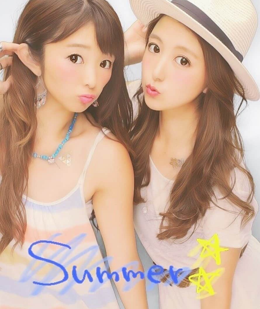 のインスタグラム：「. 懐かしのが出てきたので！まるで別人😂 ここまで伸びないかなあ💟💭 . おやすみ🦄💫💤 . #gn #dayoff #young #memory  #aikata #spring #summer #japan」