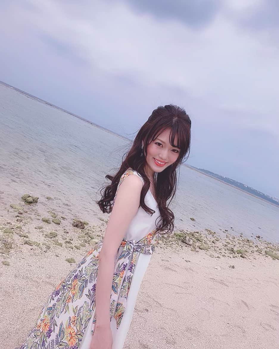 綾野ゆりかのインスタグラム：「そして、レースクイーン・この業界からも卒業します。 春から今シーズンが最後、と決めていたのですが皆様に報告するのが遅くなり、すみません😢 * 2017・2019年TWS princess、2018・2019年岡部自動車クラッシュギャルズとして3年間のレースクイーン活動を応援してくださった皆様、ありがとうございました。 * サーキット、イベント、撮影会‥、いつも会いに来てくれて、応援してくださったファンの皆様。皆さんに頂いた一緒に過ごした時間は私のかけがえのない宝物です。本当にありがとうございました。 * レースクイーン以外にも、思い返すとイベント、広告や動画のモデルのお仕事、テレビ、ラジオ‥、沢山のお仕事を経験させて頂きました。 そしてそれぞれの場で多くの出会いがあり、多くのことを学び、感じました。沢山、お世話になりました。 * 約4年間、最高に楽しかったです！！！小さい頃から憧れていた芸能のお仕事、私には十分すぎるほどの時間でした。 * もちろん寂しい気持ちも、もっと続けたい気持ちもあるのだけど、今後は新天地で頑張ります😊 綾野ゆりかに関わってくださった全ての方に心から感謝しています。 * 3月まではまだお仕事も入っていますので、よろしくお願い致します😊最後に皆さんにお会いできるイベントは3月の大阪モーターサイクルショーです！最後に撮影会もしようかなぁ✨ * これからも私が応援するチームはsuper GT 60号車 LMcorsa、super耐久 15号車 14号車 岡部自動車のみ！！またサーキットにプライベートで応援に行こうと思っていますので、見かけた際には是非お声かけてください🥺 インスタとツイッターは今まで以上に更新が遅いだろうけど‥笑、たまに更新しようと思っています🥳」