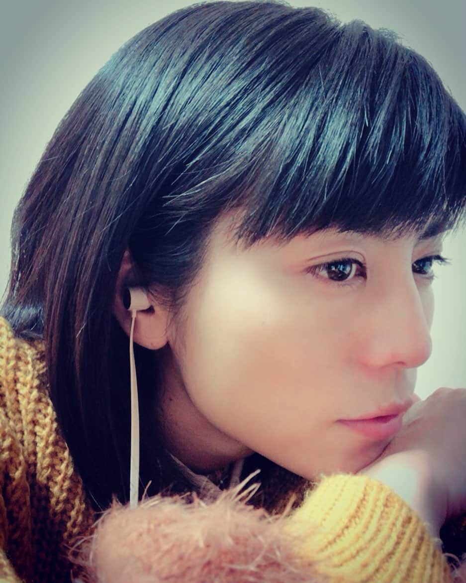 芳野友美さんのインスタグラム写真 - (芳野友美Instagram)「#イヤホン 無くしたーーー😵 ショックやーーー💦 と、凹んでいたところ、耳に装着してました（笑）」2月11日 23時33分 - yumi_yoshino_1980