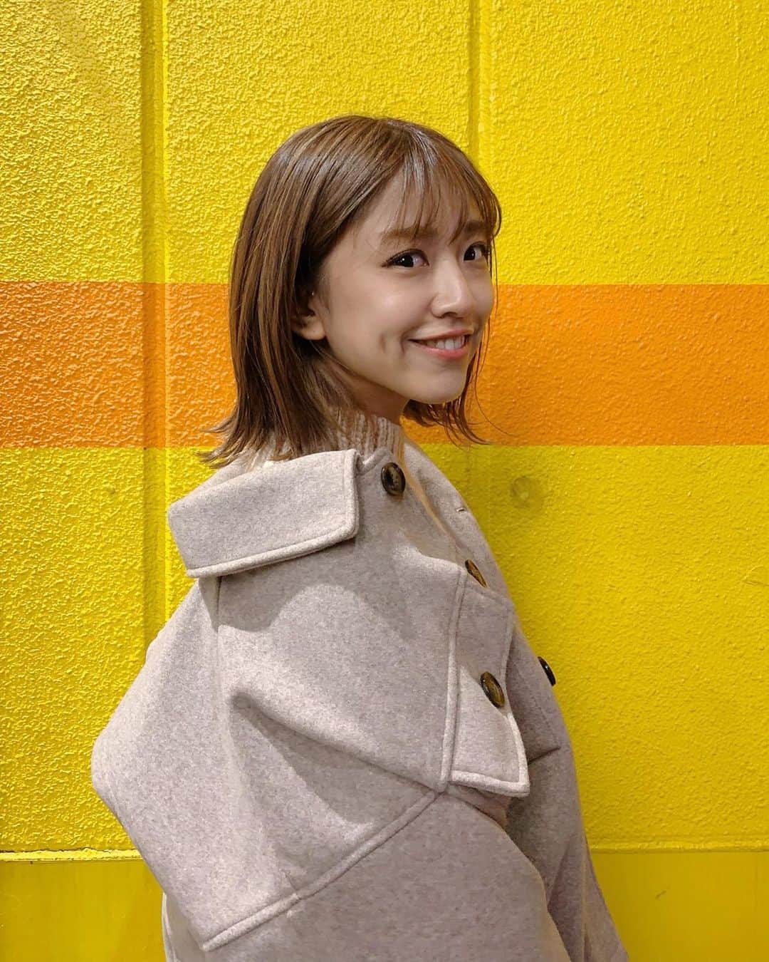 本橋優華のインスタグラム：「久々に髪色変えました。 ハイライト！ ん、わかりませんね。笑  #haircolor#newhair#highlight#goodtime#holiday」