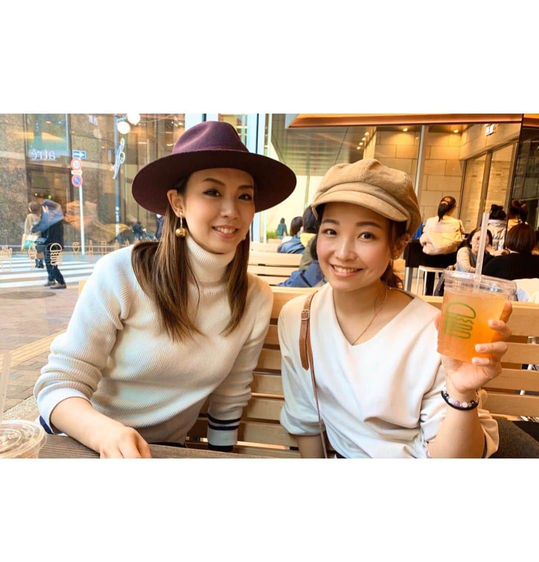 矢吹世奈のインスタグラム：「・ 約10年ぶりに…☺️ 私が宝塚の世界に入る前に ずっとずっと一緒にバレエや ジャズダンスのレッスンを 受けていたそよちゃんに会いました。 10年ぶりな感覚はあまりなかったですが 小学生とかだった私たちが時を経て こうして大人になって再会できたことを ほんとに嬉しく思いました😢💓 #優しい#可愛い#お姉さん#再会#dance」
