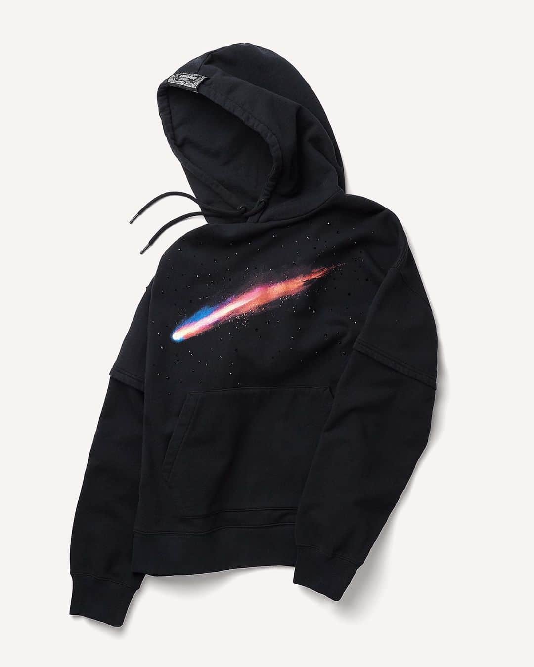 オバディア&サンズのインスタグラム：「In the beginning, the earth was astonishingly empty. The crystal embellished Comet graphic is inspired by the creation of the world. Now available online in a hoodie and t shirt.」