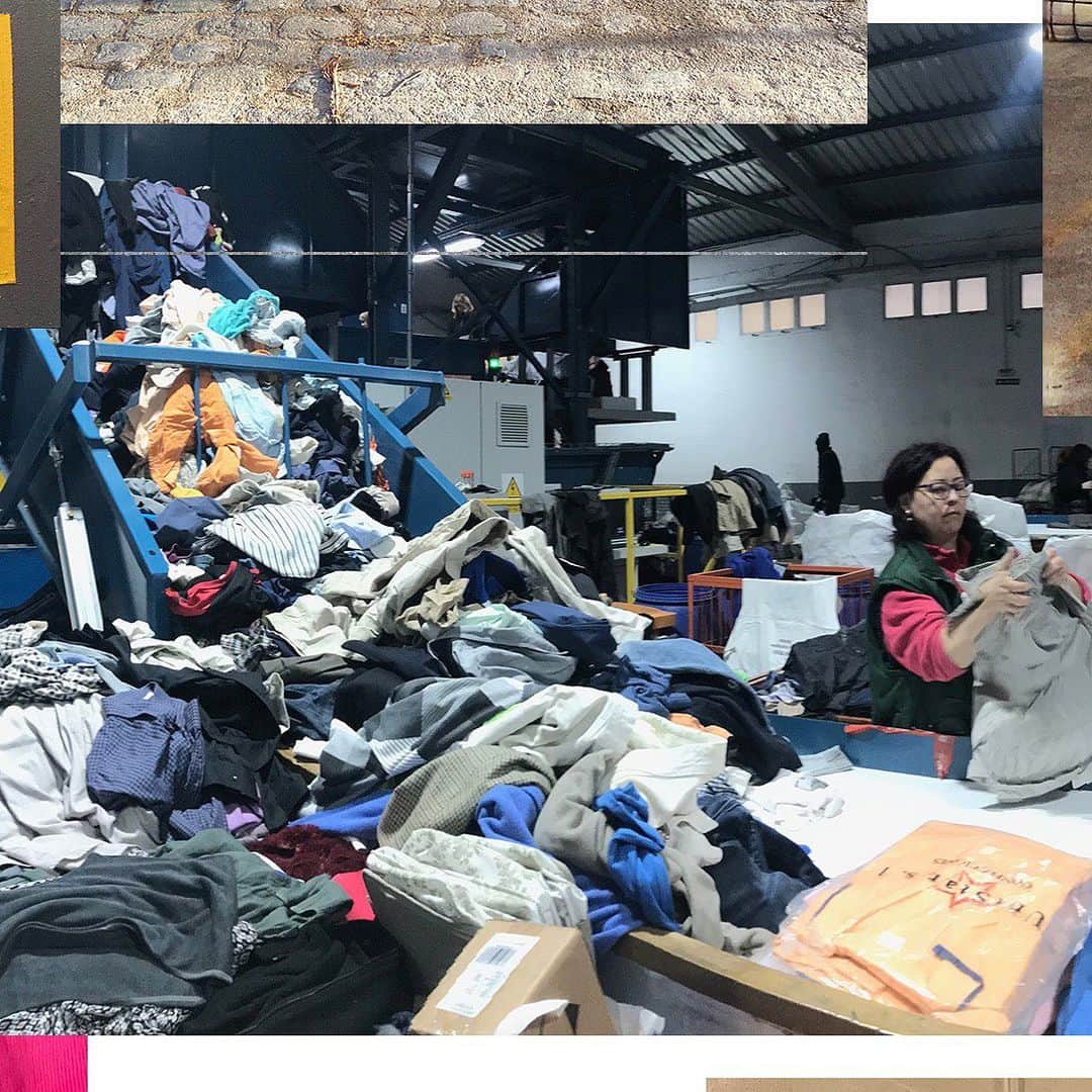 アンドレアクルーズのインスタグラム：「Too much clothes!! This pictures was taken at Solidança in Barcelona which is an area full of waste clothes.  Look at all theses garments, they would probably be destroyed if we didn’t have decided to reuse them! You can think differently and learn to transforming waste in treasures 💎  #bau_bcn #workshop #upcycling #futuroffashion #reuseclothes #stopwasting #futurisnow #uniquepieces #rare #rarepiece #buydifferently #renewtheessential #notjustaproduct #notafashionvictim #beamaker #notaconsumer」