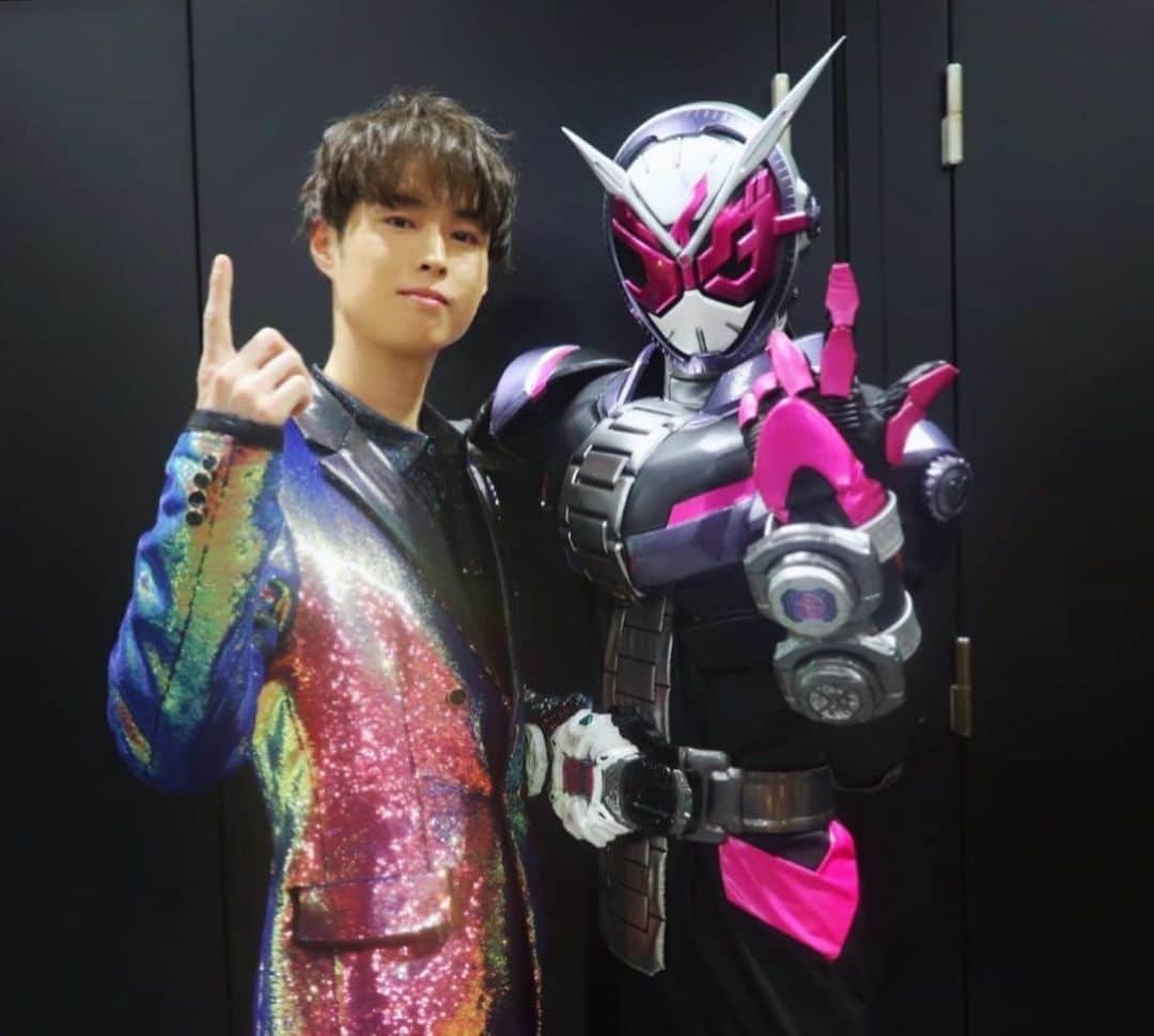 YORIさんのインスタグラム写真 - (YORIInstagram)「仮面ライダージオウ×DA PUMP  最高のサプライズ！ ありがとうございました！  #仮面ライダージオウ #dapump #平成」2月12日 11時35分 - yori_dp