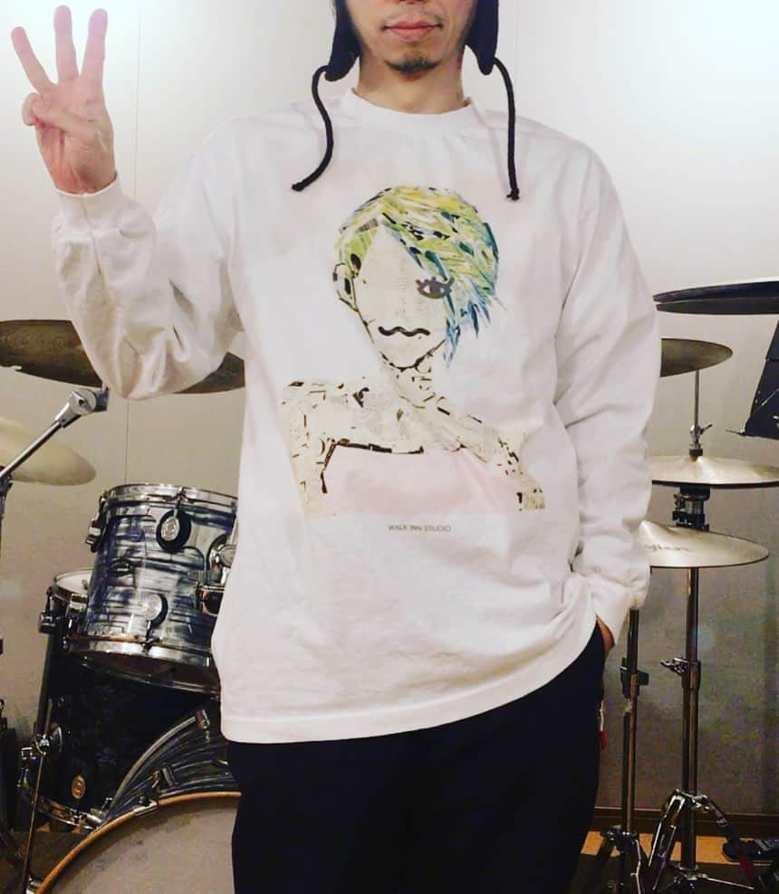 木暮栄一のインスタグラム：「@walkinnstudio #longsleevetshirt」