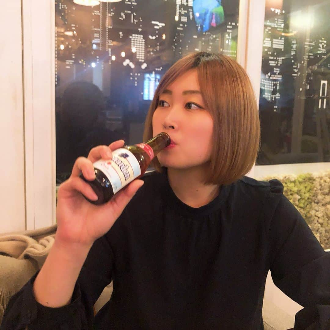 下平夏奈さんのインスタグラム写真 - (下平夏奈Instagram)「スポーツを観るのが好きな人 クラフトビールが好きな人、必見‼️ : 原宿駅 竹下通り口を出てすぐ☆  旅行代理店とカフェスペースを併設したスポーツバー 【TRIP-PORT】へ行ってきたよ✨ : 夜は、30種類以上のクラフトビールや 肉寿司、ピザなどの軽食を中心とした お料理から 本格的なパスタやデザートを 堪能しながら  85インチの大画面でスポーツ鑑賞も できちゃう♩ スポーツ好きには嬉しいスポットを発見‼︎ テレビがめちゃくちゃ大きくて感動！！ : そして、クラフトビールも 沢山の種類の中から選べるの 本当に楽しい♩  お気に入りも見つけちゃいました☆ #hoegaarden : : 東京オリンピックも目前✨ スポーツが盛り上がり、 観てもらえる環境があることは 本当に有難いし、  スポーツを通して観戦仲間ができたり 新たな繋がりが出来ることに ワクワクします✨ : もっともっとスポーツ鑑賞ができる スポットを知りたいので オススメの場所などあったら ぜひ教えてください☆ : 場所 東京都渋谷区神宮前1-14-2 【TRIP-PORT】 スポーツバー＆カフェ : : #tripport #原宿スポーツバー  #原宿バー #原宿bar #スポーツバー  #pr #cafe #chocolate #Valentine  #coffee #pasta #food #power #ootd  #原宿 #東京 #竹下通り #オシャレ #スポーツ #バー #貸し切り #飲み放題 #イベント #スポーツ観戦 #DAZN  #volleyball #baseball #soccer #basketball」2月12日 12時59分 - kana0412.sss