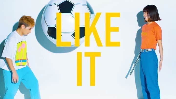 のインスタグラム：「MV公開したよ💛 アルバム曲から！ 「Like it feat. Rude-α 」  #あだちルード #YouTubeみてね！」