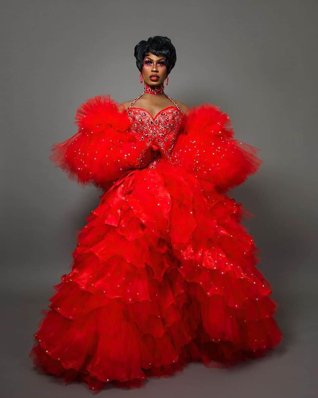 Instagramさんのインスタグラム写真 - (InstagramInstagram)「Meet drag artist and performer Shea Couleé (@sheacoulee), an advocate for LGBTQ rights and body positivity. “I am a Black, gay drag queen who makes my living doing what I love,” says Shea. “In my life, the biggest hurdle I've had to overcome has been to just love myself. You can’t be good to anybody if you’re not good to yourself first.”⁣ ⁣ “It’s important for me to #ShareBlackStories because I don’t feel that positive Black stories get shared enough! I feel like in 2020, celebrating my Blackness is just being unapologetic in my Blackness.”⁣ ⁣ This Black History Month, we’ve partnered with @bet to #ShareBlackStories and support #Advocates doing amazing work on Instagram and beyond. New episodes drop every Tuesday in February. 🖤⁣ ⁣ Photo of @sheacoulee by @adamouahmane」2月12日 4時53分 - instagram