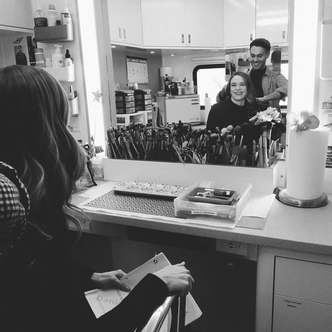 ダニエル・パナベイカーのインスタグラム：「It’s Valentine’s Day on tonight’s episode of @cwtheflash! ❤️ #TheFlash」