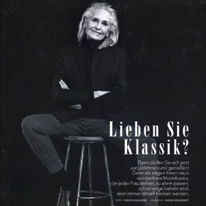 ダフネ・セルフのインスタグラム：「Good times in #Hamburg for @brigittemagazin  Photographer: @kipling_phillips  Hair & Makeup: @evahennings  Stylist: #wiebkebredehorst shot in #2013 #fashion  #blackandwhitephotography  #greyhair  #diversity」