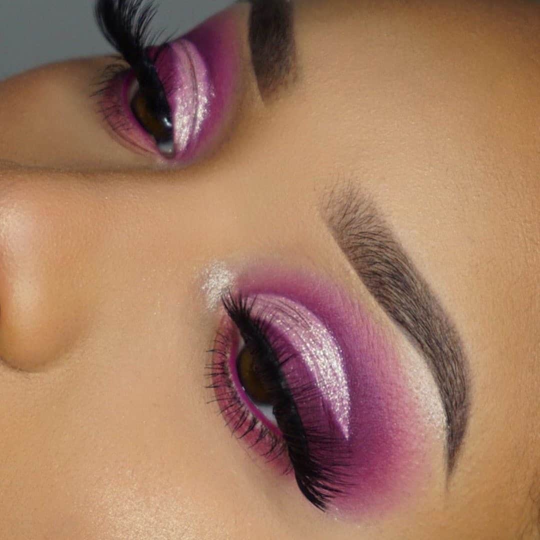 Anastasia Beverly Hillsさんのインスタグラム写真 - (Anastasia Beverly HillsInstagram)「💕 @breanna_simone  With a pink look that screams Valentines using the #ABHxAmrezy Palette」2月12日 6時06分 - anastasiabeverlyhills