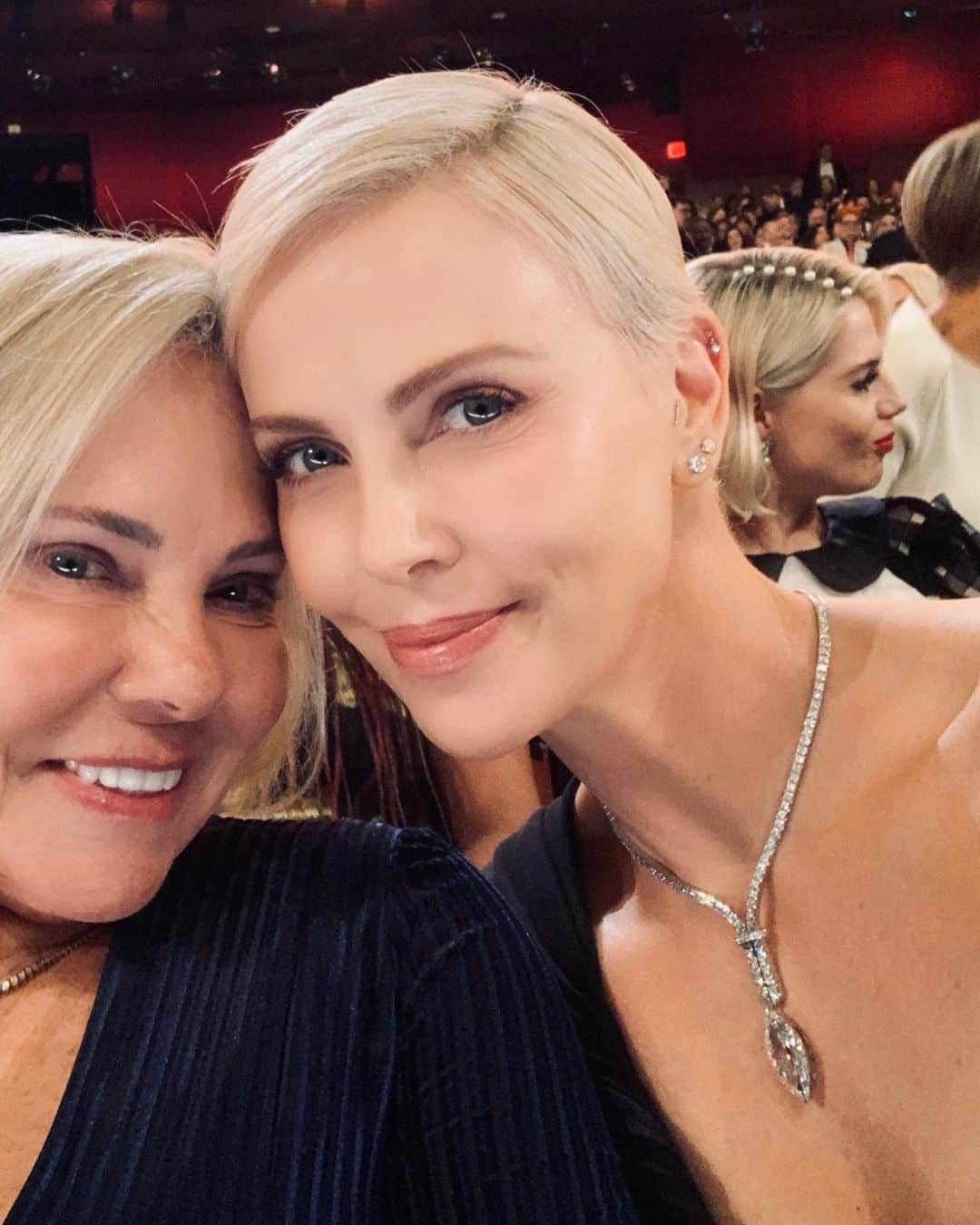 シャーリーズ・セロンさんのインスタグラム写真 - (シャーリーズ・セロンInstagram)「Good company. #Oscars2020」2月12日 6時49分 - charlizeafrica