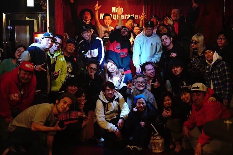 Licanaのインスタグラム：「先日新宿に遊びに来てくれたみなさん、 そして出演者のみなさん、有難うございました☺️💋✨ 最高に楽しかった🧡🧡🧡 . Big s/o to @djkim.fd @djna_mecc.fd @yuta.fd . . . #2020 #Licana #singer #Live #TOKYO #OSAKA #JAPAN #japina #新宿ネオマスカレード」