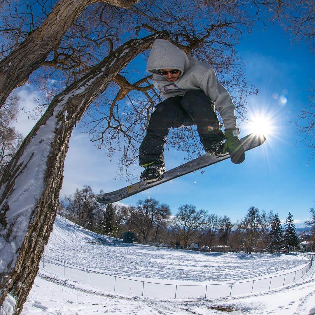 中村貴之さんのインスタグラム写真 - (中村貴之Instagram)「🌲🏂🇺🇸 @dangshades 🕶 @dangshades_jp 🕶 @brewclothes 👕💩 @chris_beresford 📸🙏」2月12日 10時28分 - taka_brew