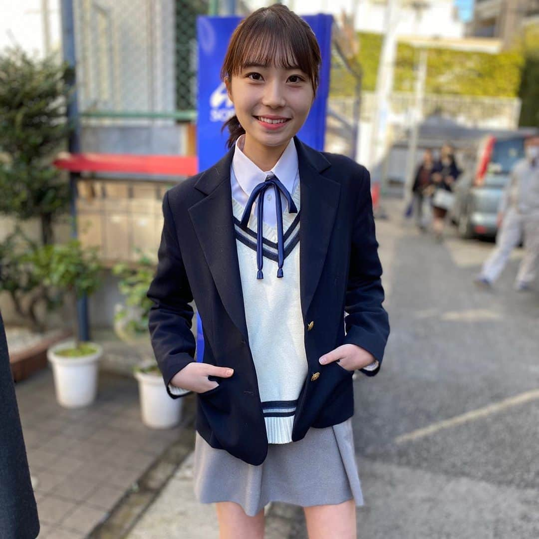 制服専門店CONOMiさんのインスタグラム写真 - (制服専門店CONOMiInstagram)「モデル（@ayapipi123456） 身長→160cm 着用サイズ✨ ブレザー→M セーター→M 長袖シャツ→M ○ブレザー 品番：ARCJ-2011-01→¥22000 ○セーター 品番：ARCUSW-1011-07→¥5800 ○リボン 品番：ARCR-1042-01→¥600 ○長袖シャツ 品番：ARCY-1013-07→¥3800 ○スカート 品番：ARCS-3015-03→¥9800 ⚠️全て税抜きの金額です✨✨ #制服#おしゃれ#しゃしん#photo#カメラ#code#スカート#skirt#ローファー#可愛い#asiangirls#高校生#jkブランド#映画#ドラマ#ドラマ#学校#セーラー服 #highschool#MV#靴下#japanesegirl#雑誌#교복#아이돌#모델 #sailorsuit#撮影#ポートレート#制服ディズニー」2月12日 10時40分 - conomi_official