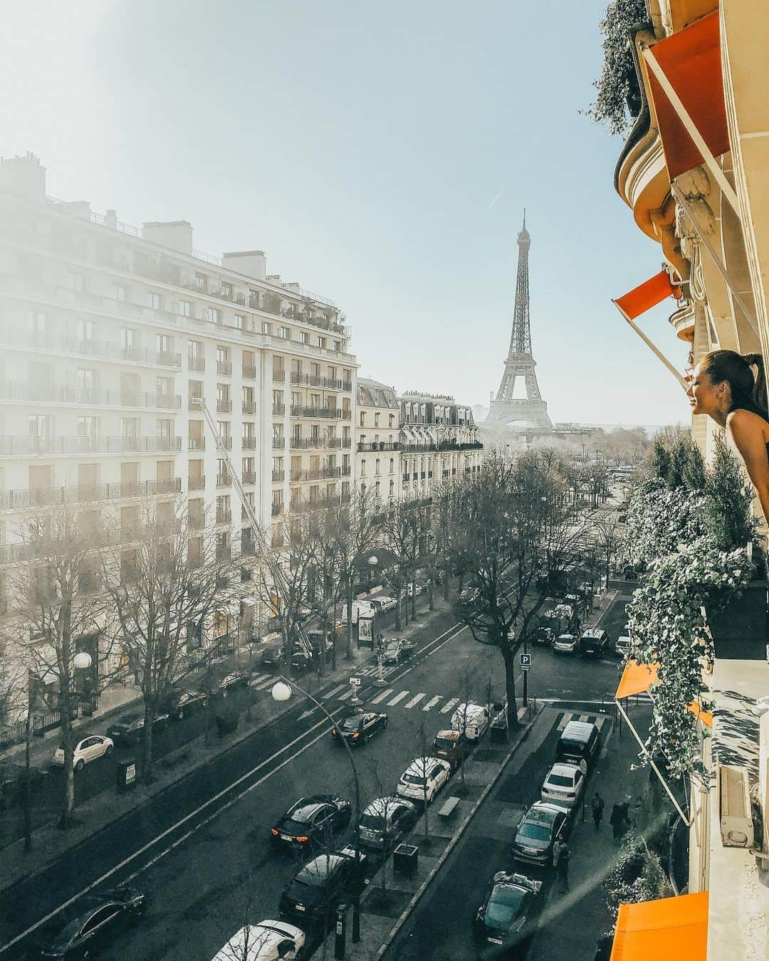 福井仁美さんのインスタグラム写真 - (福井仁美Instagram)「Take me back 🇫🇷 📍Paris ・ ────────────────────── なんだか月曜みたいな気分の水曜日。 外出ると寒いけど冬晴れって本当に気持ちいい‼︎ さてシャキッと仕事day!! ・ #paris #パリ」2月12日 11時19分 - hitton28