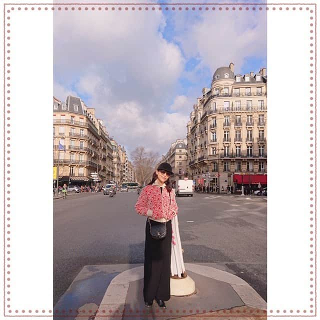 大地真央さんのインスタグラム写真 - (大地真央Instagram)「5年ぶりのパリ旅行✈🇫🇷 美術館🖼に行ったり、ミュージカル💃を観たり、 ショッピング🛍はもちろん😁 初めての蚤の市で掘り出し物を見つけたり、 本格フレンチからビストロ、お寿司🍣うどん🍜まで グルメにも大満足🍽🥢🍷🍶 楽しいパリの思い出がまた一つ💕 また行こう〜🤔🇫🇷✈ #paris 🇫🇷 #パリ 🇫🇷 #蚤の市#マスク😷 今の#必需品 #掘り出し物 🧢🐈 #vanvesfleamarket 👒 #lessouliersrouges 👠 #foliesbergere  #chanelcambon 🌟👗 #シャンゼリゼ通り 🍂 #LV 👗 #brasserielutetia 🥂🍴 #仁 🍣 #jinsainthonoré 🍣 #ChristianBoltanski (ﾉД`) #ポンピドーセンター 🎨 #ogataparis 🍱 #lutetia 🏨 #ルフトハンザ航空 🛩 #大地真央 #MAODAICHI #森田恭通 #yasumichimorita」2月12日 22時27分 - daichimao_official