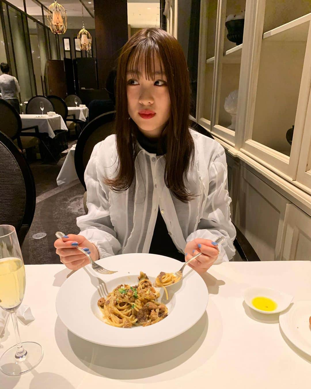 moca さんのインスタグラム写真 - (moca Instagram)「18歳最後の夜🍽 #パパとママありがとう❤︎ #lol #avex #moca #エルオーエル」2月12日 21時00分 - moca_lol