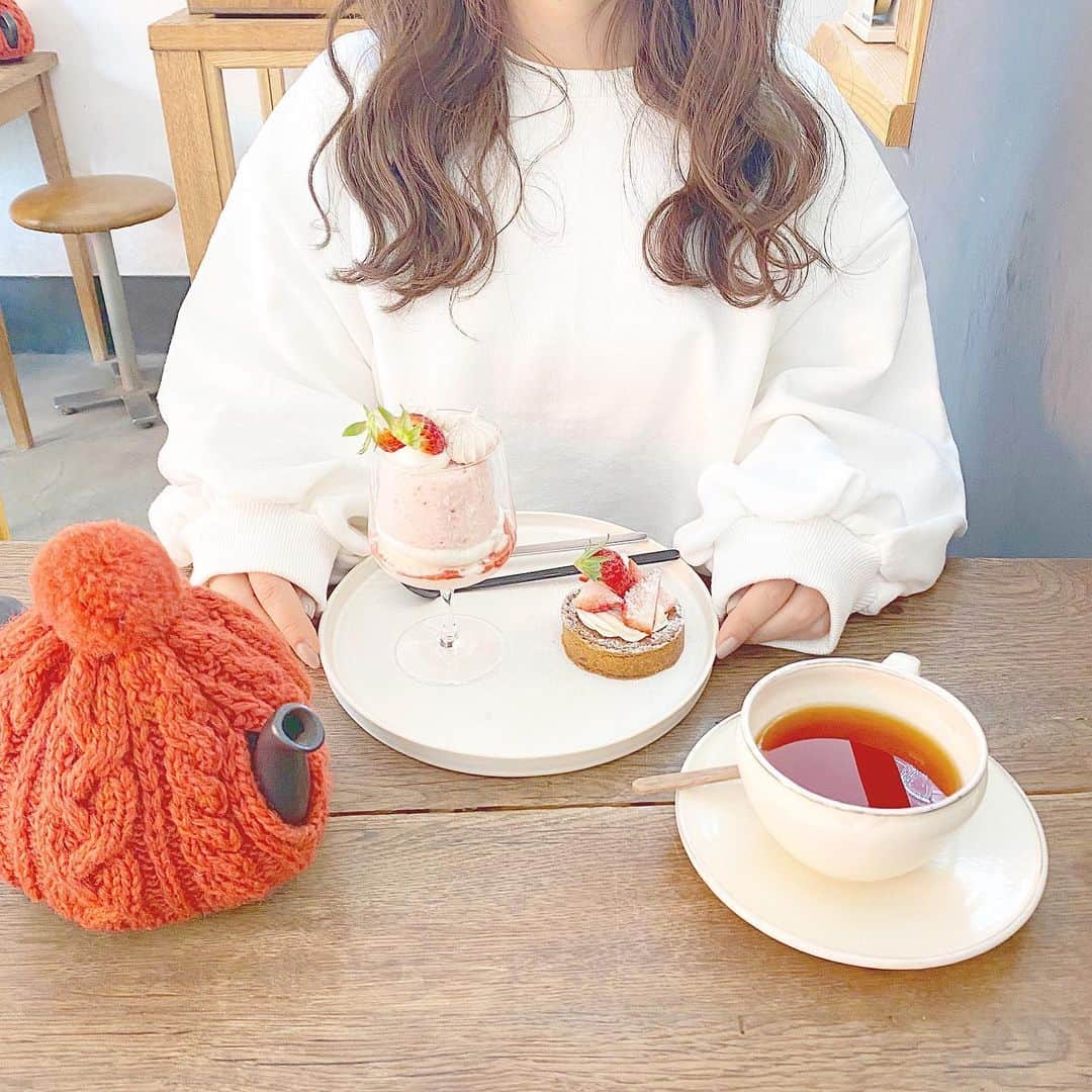 haruさんのインスタグラム写真 - (haruInstagram)「ㅤㅤㅤㅤㅤㅤㅤㅤㅤㅤㅤㅤㅤ ㅤㅤㅤㅤㅤㅤㅤㅤㅤㅤㅤㅤㅤ ㅤㅤㅤㅤㅤㅤㅤㅤㅤㅤㅤㅤㅤ #おはるカフェめぐり ㅤㅤㅤㅤㅤㅤㅤㅤㅤㅤㅤㅤㅤ この前 ゆかんぬさん ( @yukannu0327 ) と ずっと行こうって言ってた @tabemono_to_nichiyouhin_wao さんへ はるさん ( @har_326 ) と 🐻さんと 4にんで行ってきました☺️🌿 ㅤㅤㅤㅤㅤㅤㅤㅤㅤㅤㅤㅤㅤ ㅤㅤㅤㅤㅤㅤㅤㅤㅤㅤㅤㅤㅤ 私はひと口だけもらって 両方🐻さんが食べた🤭笑 おいしすぎて全部食べてしまいたかった😭🧡☜ ㅤㅤㅤㅤㅤㅤㅤㅤㅤㅤㅤㅤㅤ この後に近くの公園で ムービーのお手伝いしてもらって とってもたのしかった1日🥺💗！ ㅤㅤㅤㅤㅤㅤㅤㅤㅤㅤㅤㅤㅤ ㅤㅤㅤㅤㅤㅤㅤㅤㅤㅤㅤㅤㅤ はるさん ゆかんぬさん 🐻さん 素敵な1日をありがとうございます(ᐡ •̥ ﻌ •̥ ᐡ)💕 ㅤㅤㅤㅤㅤㅤㅤㅤㅤㅤㅤㅤㅤ ㅤㅤㅤㅤㅤㅤㅤㅤㅤㅤㅤㅤㅤ #金町カフェ#東京カフェ#tokyocafn #食べ物と日用品wao #おはるの東京カフェ ㅤㅤㅤㅤㅤㅤㅤㅤㅤㅤㅤㅤㅤ」2月12日 21時07分 - __haru3