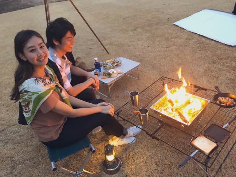 古城優奈さんのインスタグラム写真 - (古城優奈Instagram)「‪千葉県でロケ撮影でした❤️‬ ‪撮影終わりにヘアメイクのきのこさん‬ ‪モデルの岡野翔也くんと📸‬ ‪楽しかった〜〜🙌 #千葉県　#ロケ撮影  #ヘアメイク　#モデル　#ヘアアレンジ　#夏」2月12日 21時17分 - yuna_kojyo