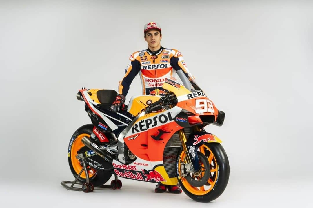 MotoGPさんのインスタグラム写真 - (MotoGPInstagram)「Presenting the 2020 @hrc_motogp line-up! 👊 2019 #Moto2 champion @alexmarquez73 joins reigning #MotoGP champion @marcmarquez93! 🏆🏆 #MM93 #AM73 #MotoGP #Motorsport #Motorcycle #Racing」2月12日 21時14分 - motogp