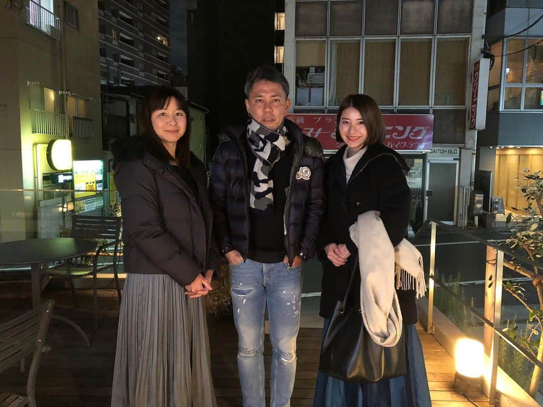 木村好珠さんのインスタグラム写真 - (木村好珠Instagram)「ブラサカ高田監督(@allenatore2011 )と島田さん(@kayokoshimada_uk )とお食事🥰もちろん、サッカーについて沢山お話してきました👏プレミアリーグ、特にシティについては勿論のこと、育成年代についてはサッカーの技術以外にもメンタルや基礎体力、運動量など多岐にわたり！ それぞれサッカー大好きという共通項のもとで指導者、お母さん、医師という違った視点を持っているので、それもまた楽しかったです💙」2月12日 21時49分 - konomikimura