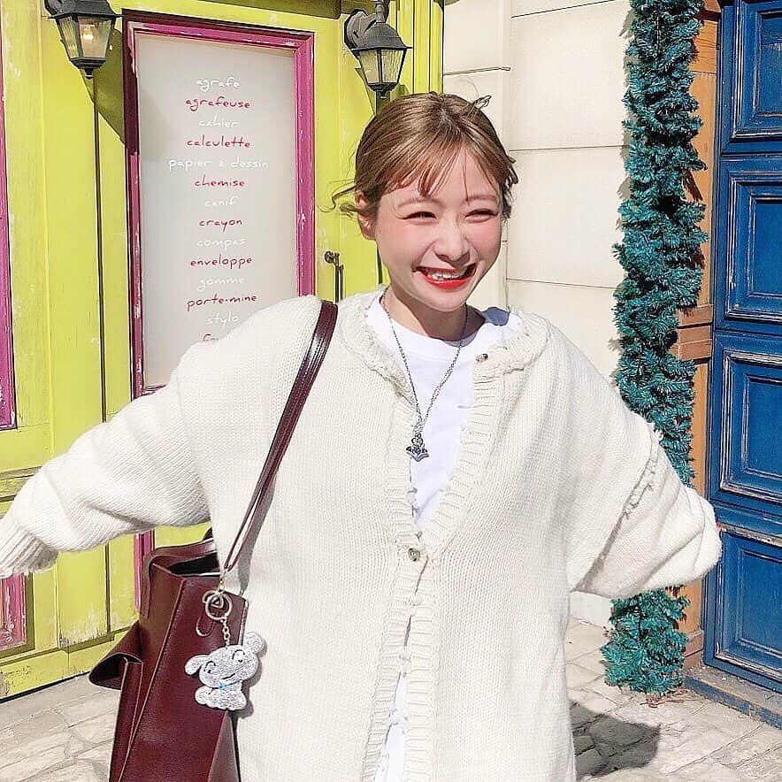 てぃーみきのインスタグラム：「と～～～っても温かかった🌸 コートはいらなかったよ～～！ また明日か明後日にでも旅行の写真載せます◎ #山梨旅行 #富士急ハイランド」