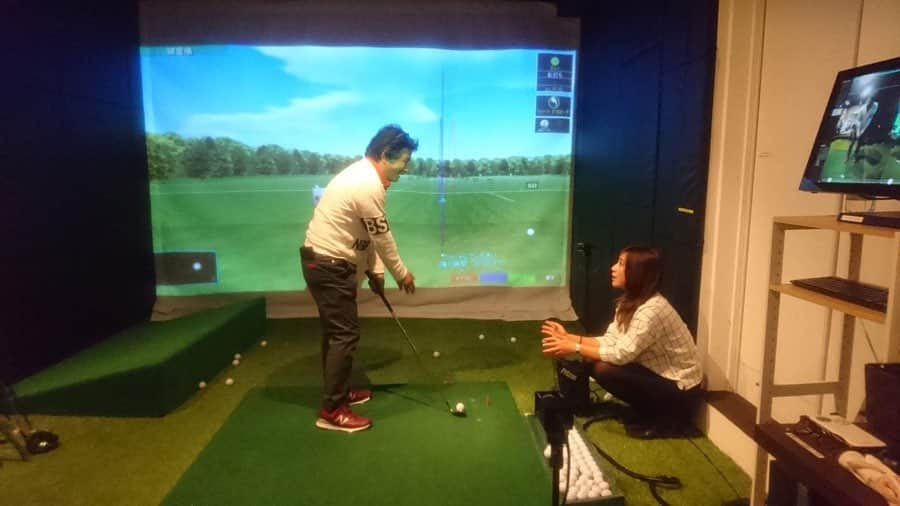 青木茉里奈さんのインスタグラム写真 - (青木茉里奈Instagram)「2020.2.11.Tue Valentine Event⛳️ 来てくださった皆様に本当に感謝です🤎 とても楽しい時間でした(≧∀≦)✨ ありがとうございました＾＾ ・ ・ ・ #golf #indoorgolf #event #valentineevent #tokyo #ginza  #ありがとうございました #感謝 #🧡」2月12日 14時17分 - marinaaoki28