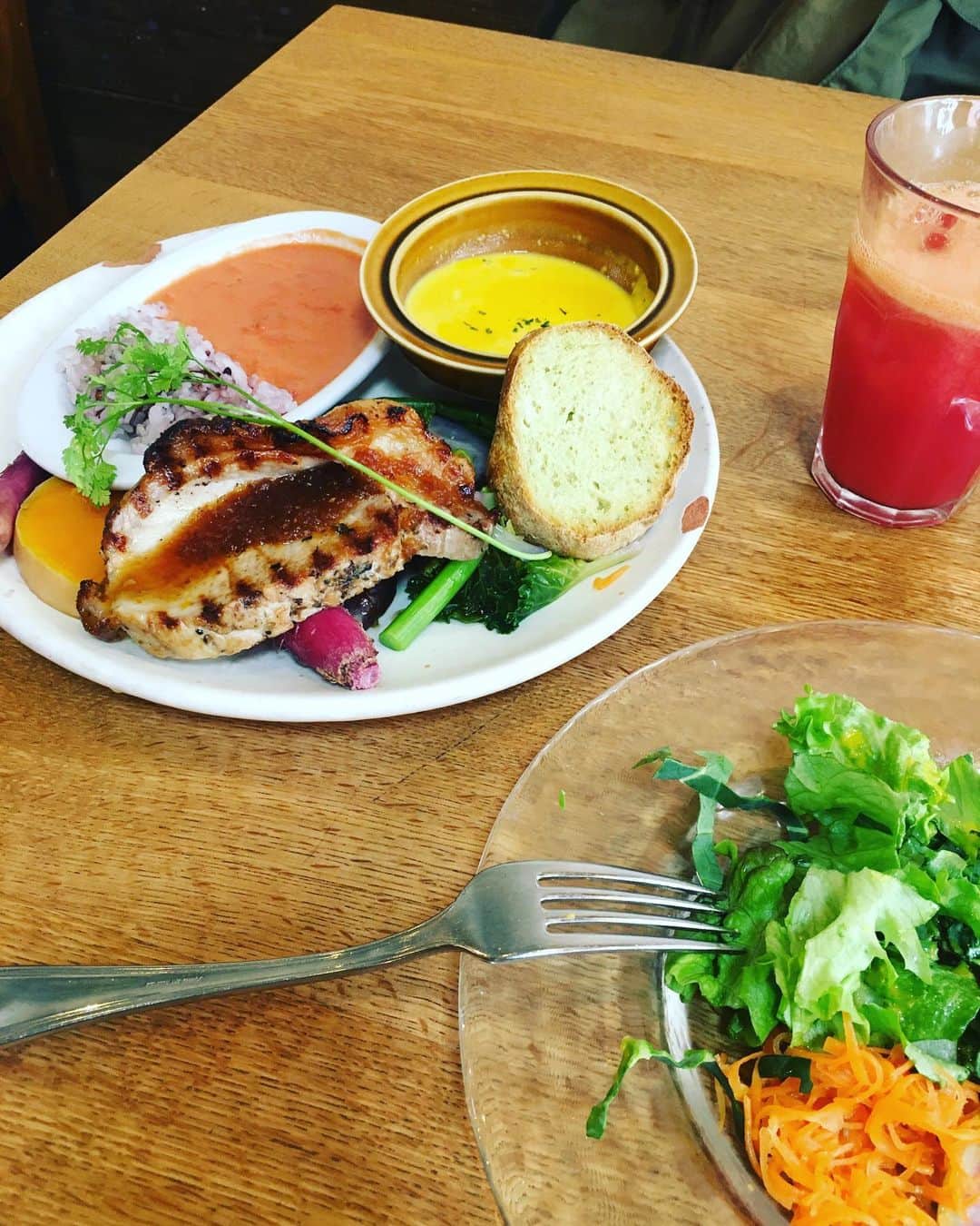 猫沢エミのグルメインスタ