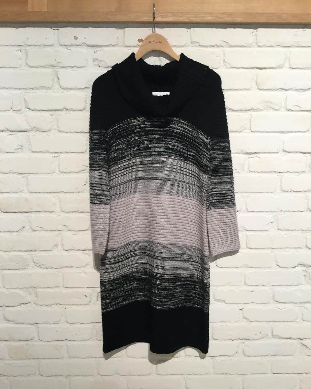 CPCMのインスタグラム：「. ヴィンテージ ニット ¥16,000-(90%) →¥1,600-  Allアイテム90％となっています。 closing last saleです。 残すところあと５日となりました。  #vintage #vintagewear #ヴィンテージ #閉店セール #閉店 #closingsale #cpcm」