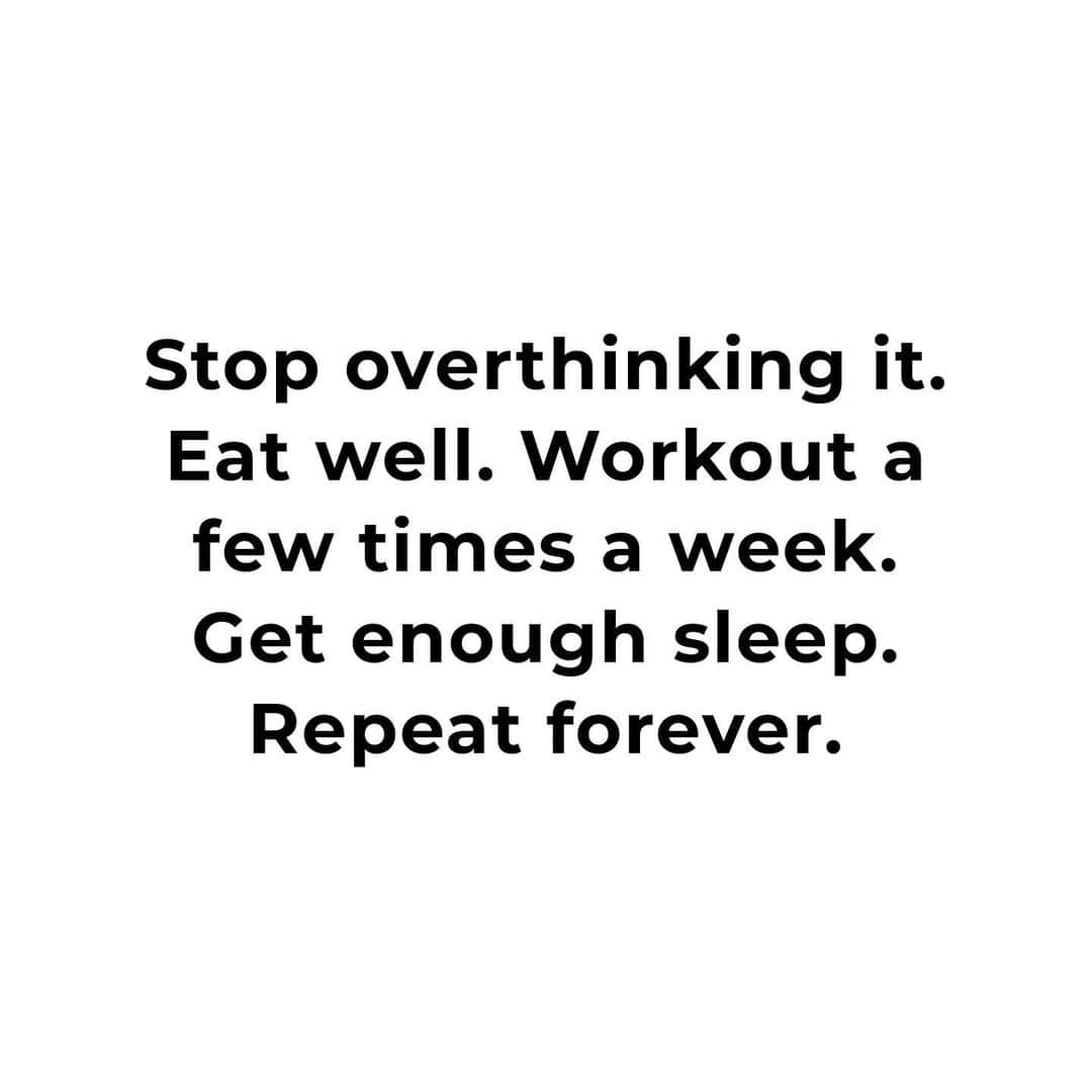 ケイラ・アイトサインズさんのインスタグラム写真 - (ケイラ・アイトサインズInstagram)「Don’t overcomplicate it. When you think about it, you just need a few simple things on your health and fitness journey, and that is to be active, eat well and get enough sleep (if you can). Also, you should love your gym routine, you should love the workouts that you’re doing and you should love the food that you’re eating. ⁣⁣ ⁣⁣ I want you to be comfortable with the life that you live. A health and fitness journey is about creating a lifestyle that you love. 🙌⁣ ⁣ www.kaylaitsines.com/app」2月12日 14時47分 - kayla_itsines