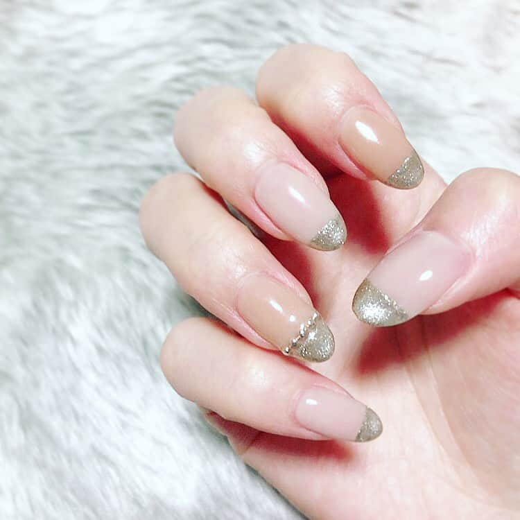 東條恭子さんのインスタグラム写真 - (東條恭子Instagram)「今月のネイルもお気に入り💅🏻♡♡ #nail #naildesign #nailstagram #beauty #シンプルネイル #ネイル #ネイルデザイン #フレンチネイル」2月12日 15時23分 - kyoko_tojo