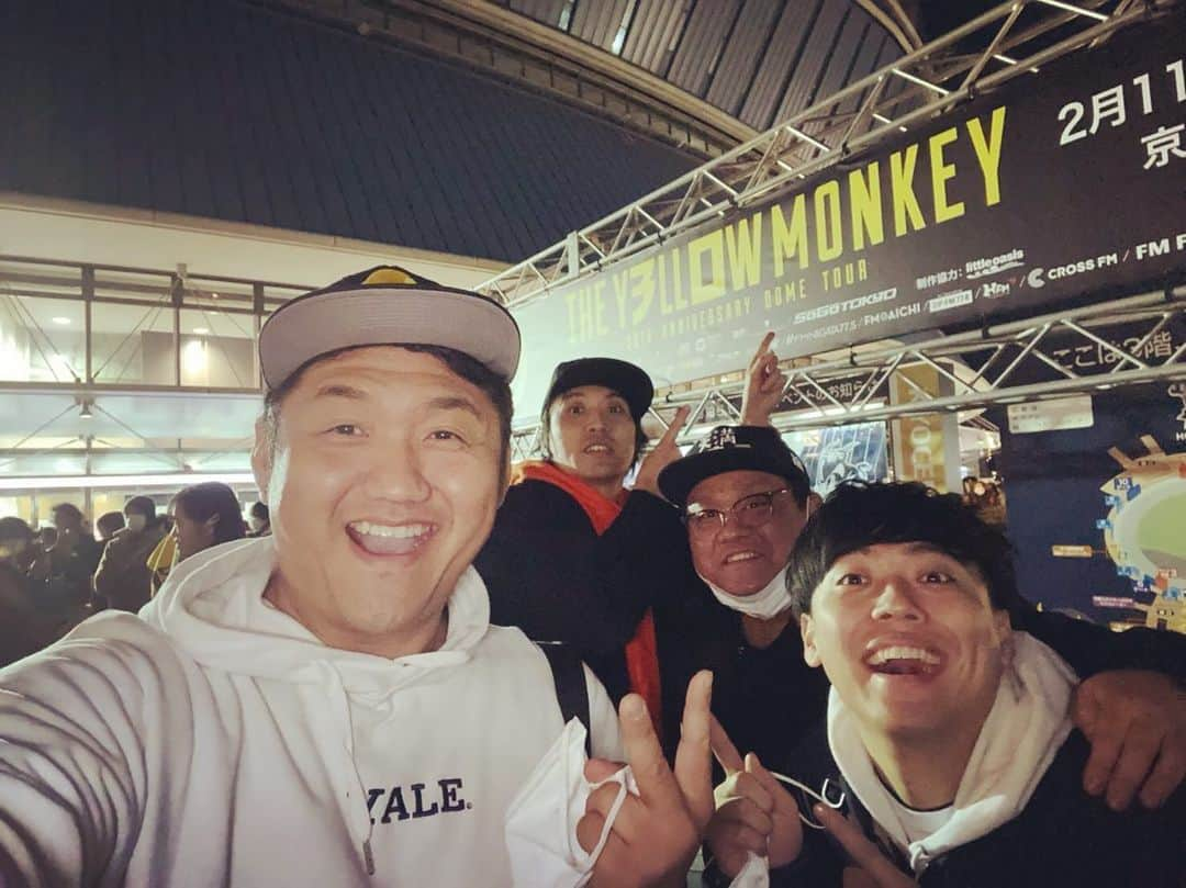 お兄ちゃんのインスタグラム：「イエモンって、ホント最高のロックバンドやわ😊✨ #THE YELLOW MONKEY #京セラドーム #爆ノ介 #なにわスワンキーズこじまラテ #プードル山下 #ビタミンＳお兄ちゃん」