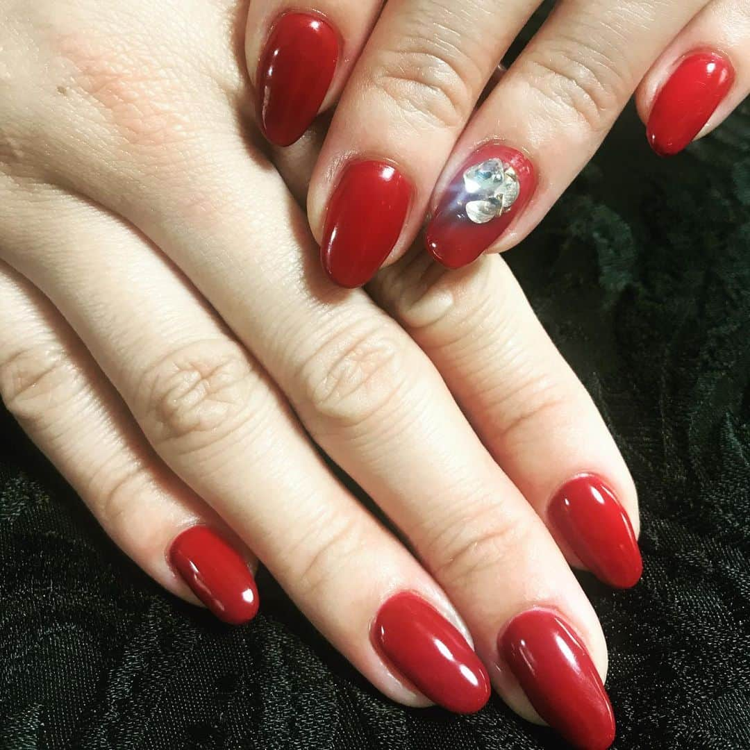 田中琴乃さんのインスタグラム写真 - (田中琴乃Instagram)「new nail💅 ・ ボルドー ・ ・ #newnail  #ボルドーネイル」2月12日 16時50分 - tanakakotono