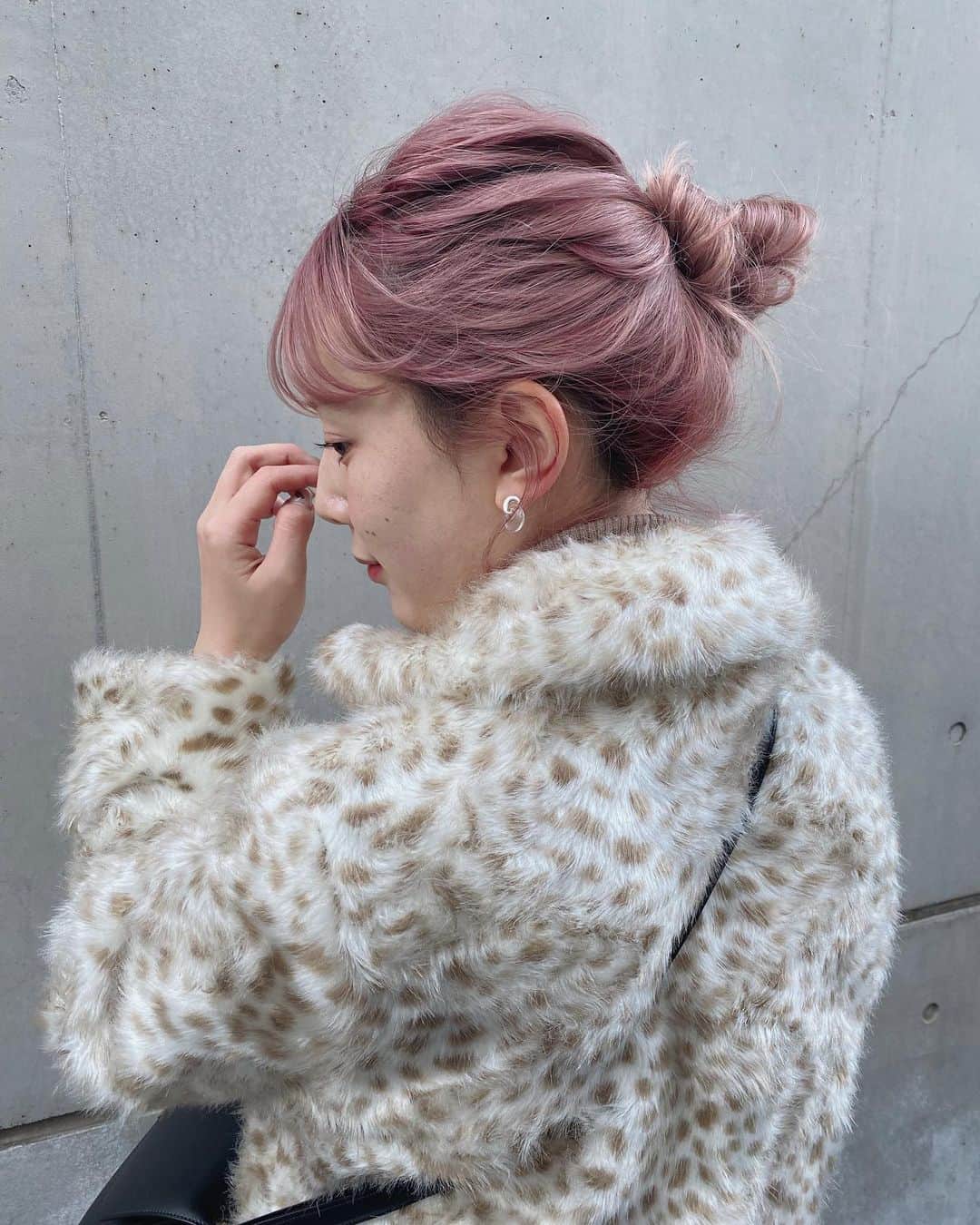 目見田早弥子のインスタグラム：「| 🍑 きのうおだんごしてもらった🥚 @ryo_hair」