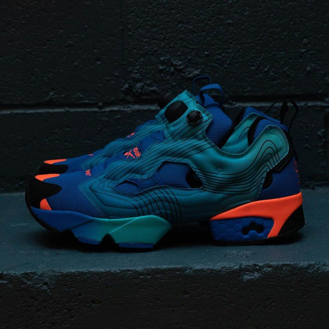 HYPEBEASTさんのインスタグラム写真 - (HYPEBEASTInstagram)「@hypebeastkicks: @chromat and @reebok have revealed three colorful takes on the Instapump Fury. Coming in “Miami Red,” “Turf Teal,” and “Chromat Blue,” each one has been dressed in vivid hues that fade in an ombre-style and utilize a uniform Pump fit system, embroidered Chromat branding on the toebox and a split two-piece midsole with a carbon fiber midfoot plate. Stay tuned for its release info.⁠⠀ Photo: Melodie Jeng」2月12日 17時42分 - hypebeast