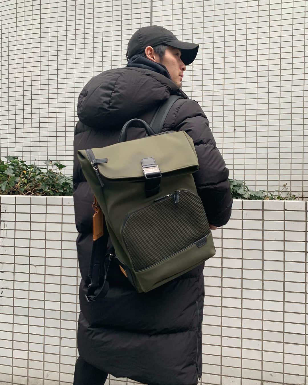 土屋光太朗のインスタグラム：「🧑🏽‍💻ビジネスマン必見🧑🏽‍💻 @tumitravel のハリソンコレクションのバックパック。 軽量、かつ大容量でスタイリッシュなデザイン☝🏽背面のスペースにパソコン入れれるところが特に気に入ってます。 #トゥミ #perfectingthejourney #WeAreHarrison #PR」