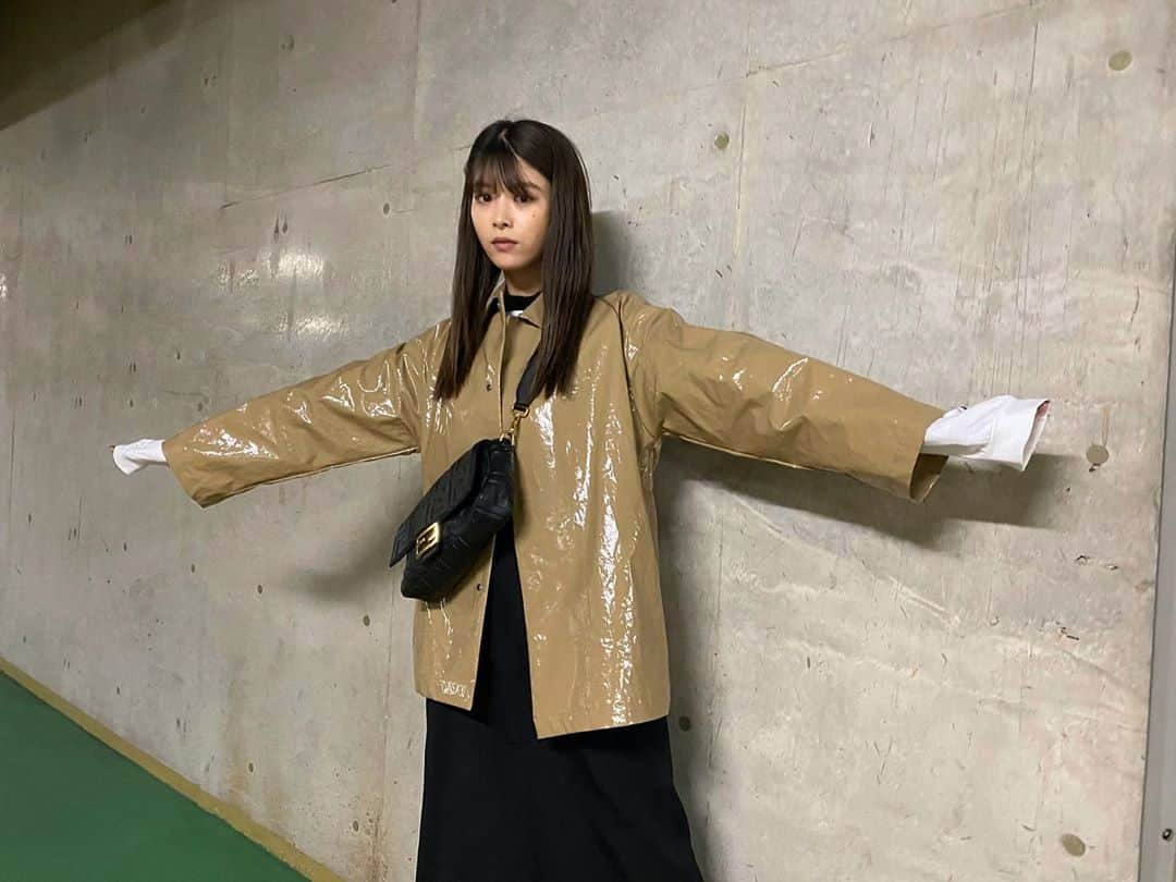 馬場ふみかさんのインスタグラム写真 - (馬場ふみかInstagram)「. 最近ゲットしたお気に入りちゃん着たよ。 真顔ちゃん。」2月12日 18時24分 - fumika_baba