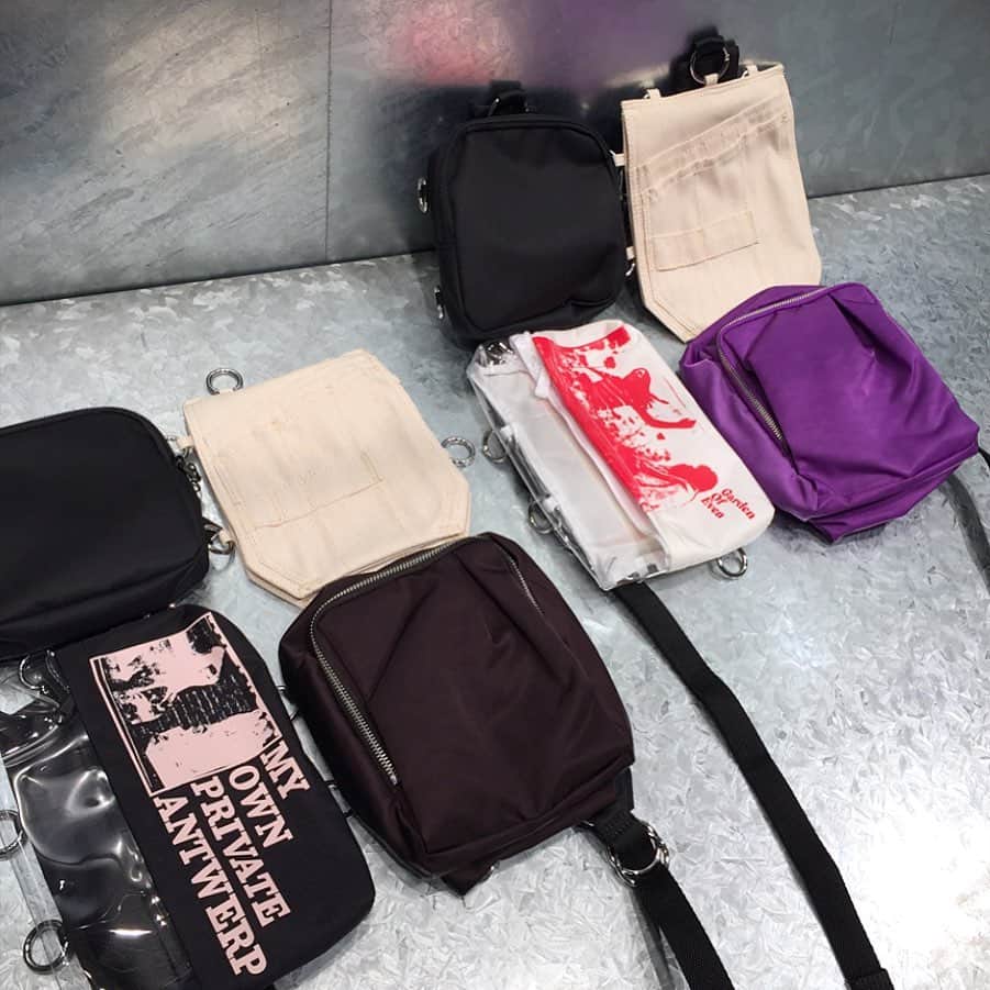 H BEAUTY&YOUTHさんのインスタグラム写真 - (H BEAUTY&YOUTHInstagram)「＜RAF SIMONS＞ × ＜EASTPAK＞  pocket pack ¥36,000-(+tax)  #H_beautyandyouth @h_beautyandyouth  #BEAUTYANDYOUTH #Unitedarrows #rafsimons #eastpak」2月12日 18時27分 - h_beautyandyouth