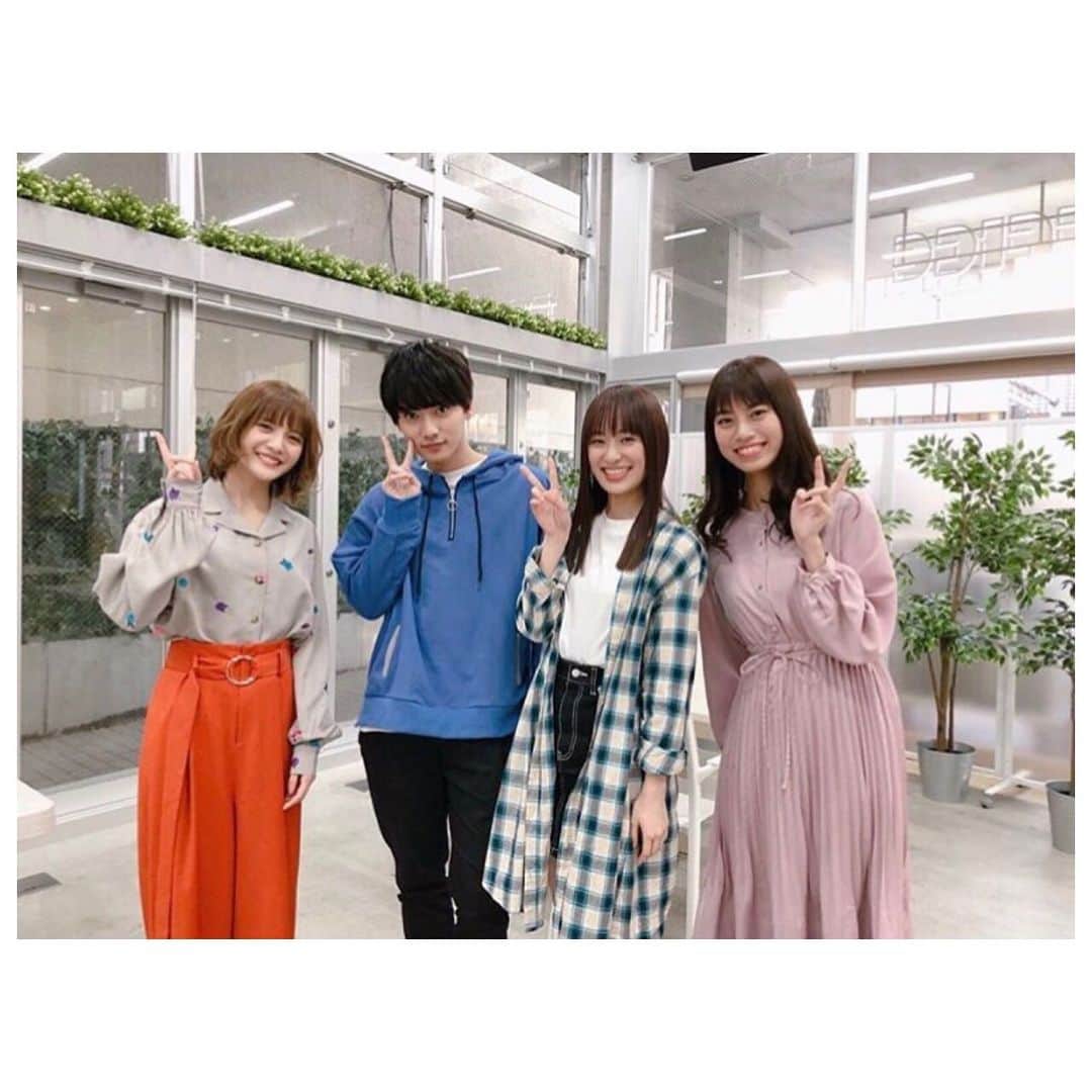 美沙玲奈のインスタグラム：「🌹🌹🌹 【Beautylabo ホイップヘアカラー】〜憧れの先輩篇〜 hoyuさんのCMに出演させていただきました✨ AbemaTVで観れるので見つけて下さいね🐾  このホイップヘアカラー、個人的に愛用していたので嬉しかったです💗  @beautylabo_hoyu_official  @abematv  #hoyu #beautylabo #ヘアカラー #ホイップヘアカラー #abematv」