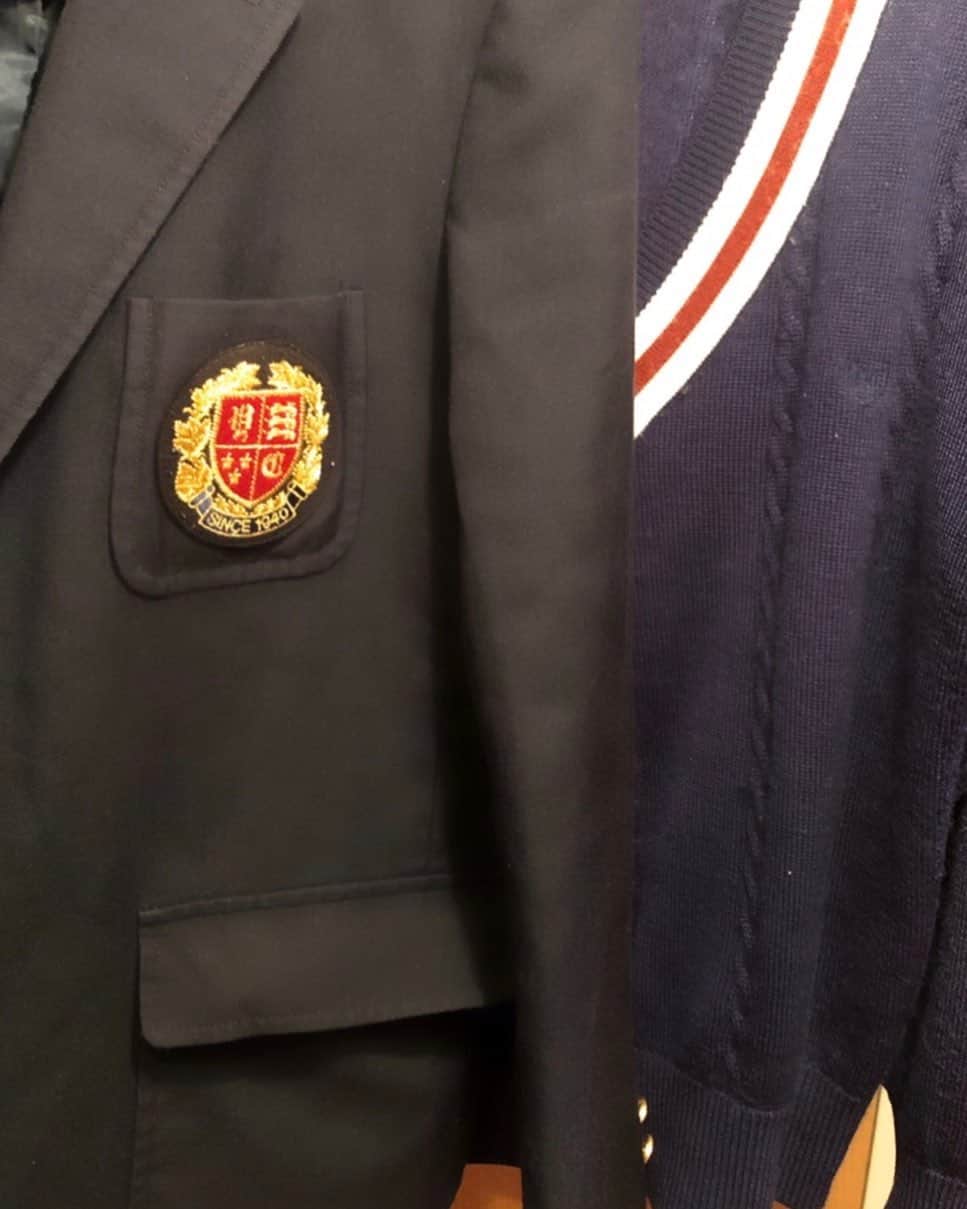 のインスタグラム：「もうこれで子供らの "制服"洗うん最後なんやなぁ…と思いながら、  25年間続いた、  最後の制服、洗濯完了😊❣️ . ラグビーやらバスケやら制服以外にもぎょーさん 洗てきたけど、  何回も洗濯機壊れたけど。笑笑  これでホンマに終わりやな(^^) . ……ウチがコスプレで着ーひん限りは。🤣🤣 . 3人とも、 保育所,小学校,中学校,高校,大学と、 長い学生生活、 ホンマにおつかれさん(^^) . オカンより♡  #Tammy #Tammyyanen #photo #シンガーソングライター #唄 #ギター #singer #songwriter #guitar #artist  #solo #music #song #blues #rock #恩学 #音楽 #想い #live #love #life #家族 #family #子供達 #娘 #制服 #学生 #最後 #洗濯 #おつかれさま」