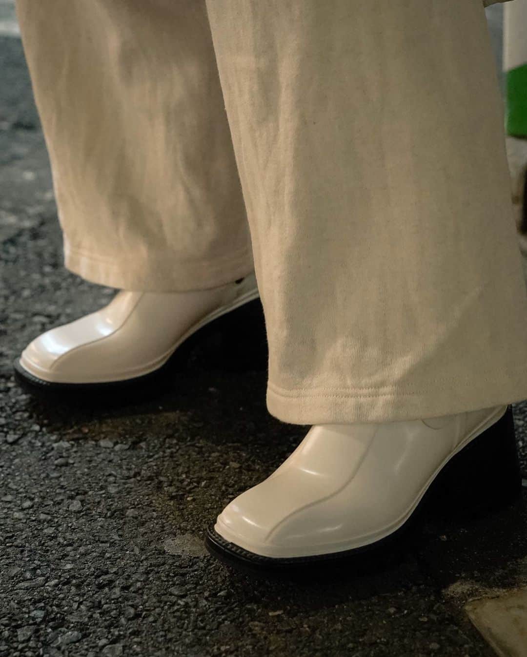Fashionsnap.comさんのインスタグラム写真 - (Fashionsnap.comInstagram)「【#スナップ_fs】 Name サクライ カノコ  Coat #used Pants #FUMIKA_UCHIDA Bag #Walker Shoes #Chloe Eyewear #guepard  #fashionsnap #fashionsnap_women」2月12日 19時22分 - fashionsnapcom