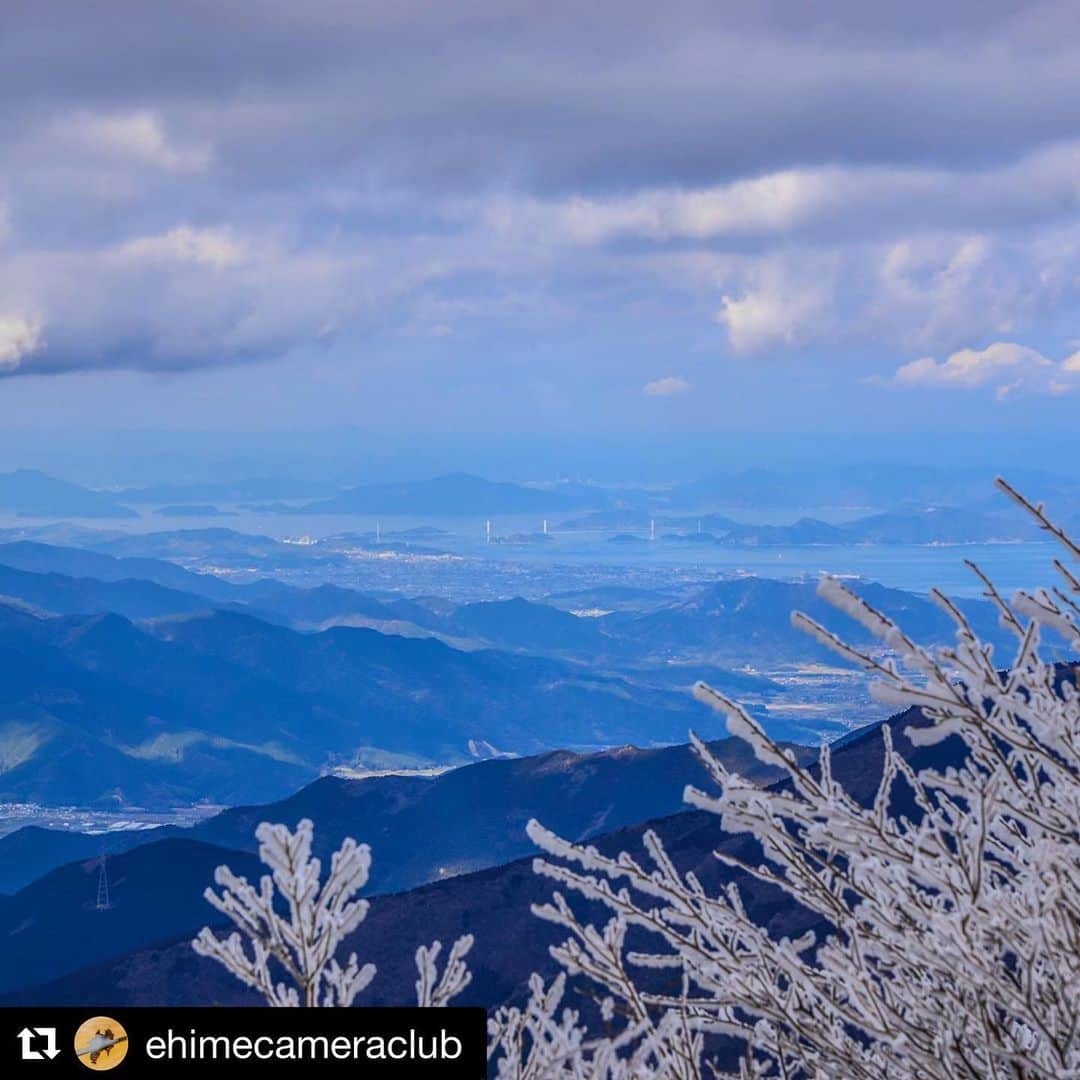 西条市さんのインスタグラム写真 - (西条市Instagram)「青い山脈（と水平線）﻿ ﻿ 冬の空気はピンとして﻿ しまなみまで景色がきれい。﻿ ﻿ 今治から見る西条の山々もきっとすてき♪﻿ ﻿ ﻿ ﻿ Repost @ehimecameraclub with @get_repost﻿ ・・・﻿ 霧氷と来島海峡大橋﻿ ﻿ location:愛媛県西条市﻿ ﻿ 高いとことろから見る瀬戸内はキレイでした✨﻿ ﻿ #愛媛県 ﻿ #西条市 ﻿ #lovesaijo ﻿ #堂ヶ森 ﻿ #しまなみ海道 ﻿ #来島海峡大橋 ﻿ #みんなの登山記 ﻿ #登山記me ﻿ #shikoku_trip ﻿ #bestjapanpics ﻿ #japantrip ﻿ #instajapan ﻿ #lovers_nippon ﻿ #bestphoto_japan ﻿ #art_of_japan_ ﻿ #jalan_net ﻿ #四国勝手に観光スポットpr ﻿ #愛媛県勝手に観光スポットpr ﻿ #japantravelphoto ﻿ #we❤️japan ﻿ #photo_travelers ﻿ #JoyTB ﻿ #discover ﻿ #jalan_travel ﻿ #daily_photo_jpn ﻿ #カメラ好きな人と繋がりたい ﻿ #ファインダー越しの私の世界 ﻿ #写真好きな人と繋がりたい ﻿」2月12日 19時35分 - lovesaijo