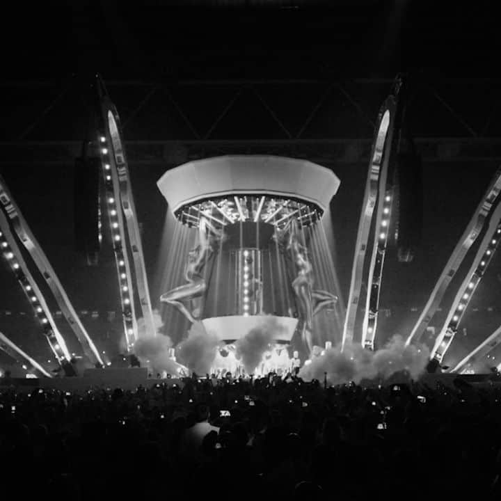 Sensationのインスタグラム：「Thank you for celebrating life with us.⠀ ⠀ #shutupanddance」