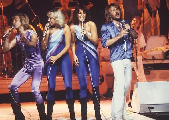 Vogue Parisさんのインスタグラム写真 - (Vogue ParisInstagram)「Benny Anderson from the iconic 1970s pop group ABBA has announced that the band is hoping to release new music by the autumn. Three decades after the world was gifted with hits like ‘Dancing Queen’, ‘Mamma Mia’ and ‘Waterloo’, Anderson said in an interview with ABBAtalk ‘they’re coming this year’. So watch this space… #ABBA」2月12日 20時47分 - voguefrance