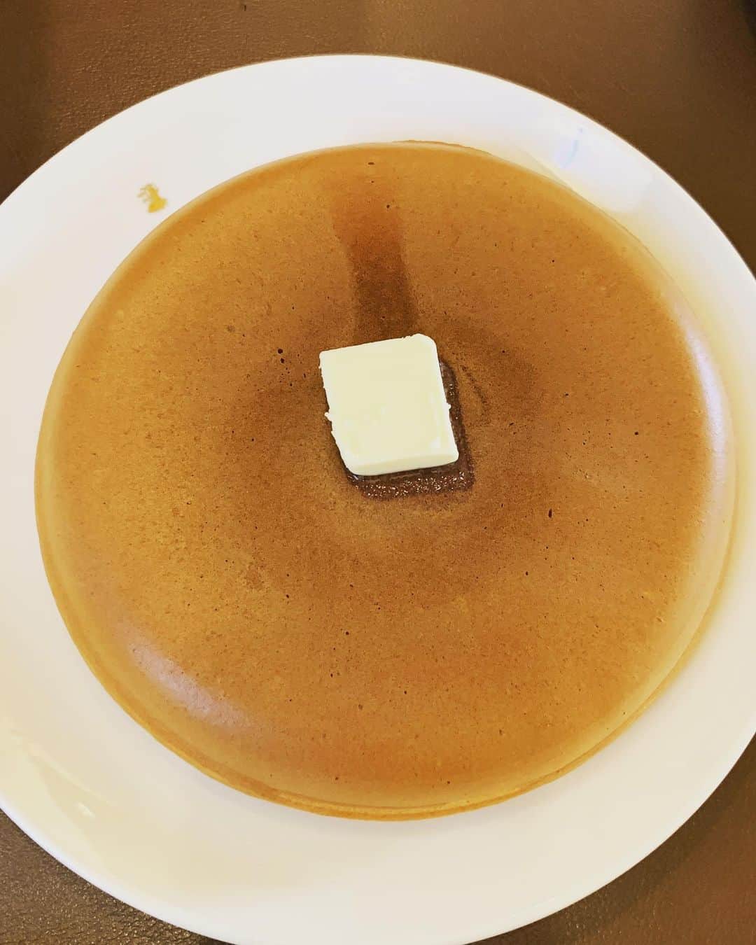 小谷実由さんのインスタグラム写真 - (小谷実由Instagram)「いつもお皿をぐるぐる回してバターが全体に行き渡るように滑らすのが好きです #喫茶部」2月12日 23時07分 - omiyuno