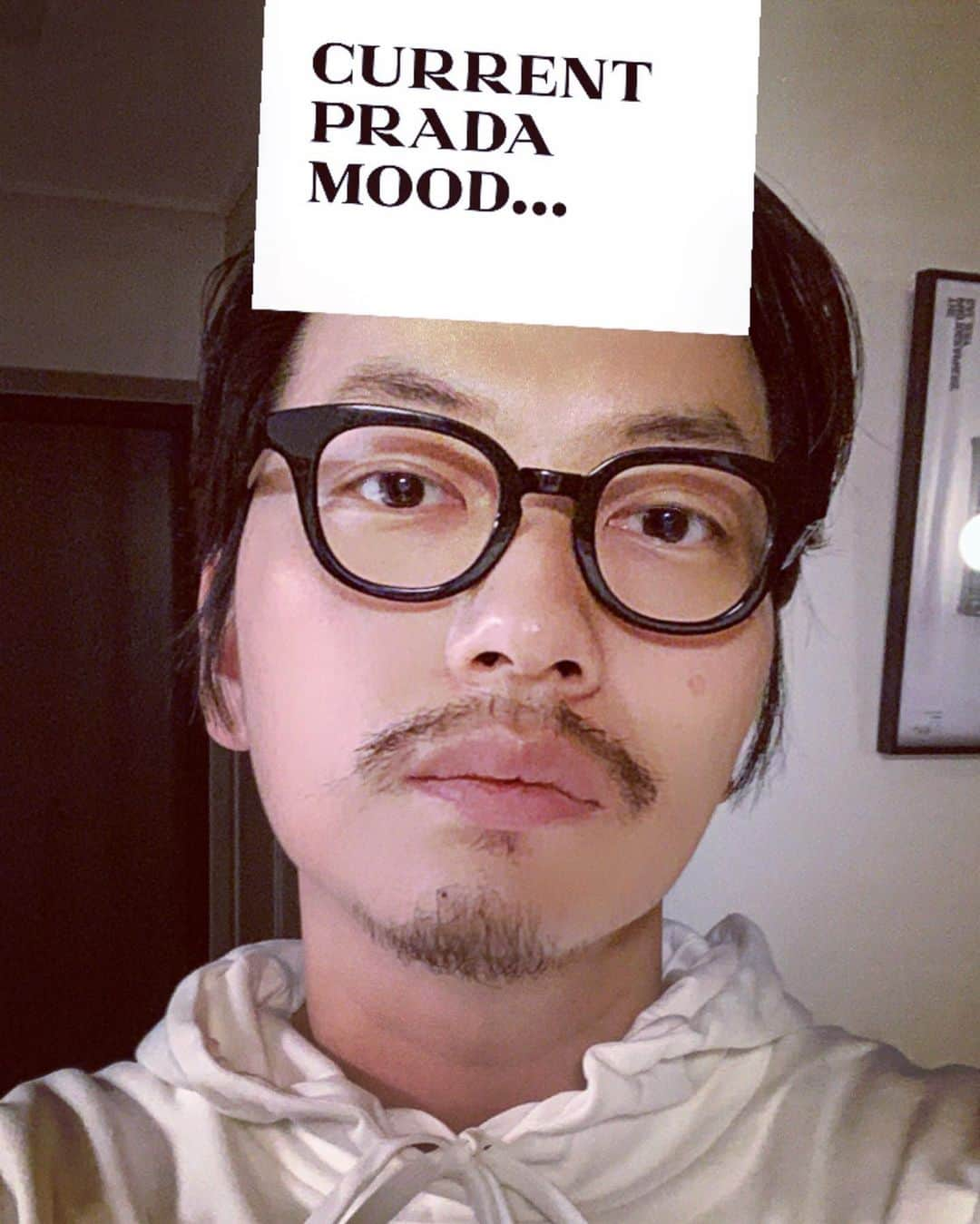 イ・ドンフィさんのインスタグラム写真 - (イ・ドンフィInstagram)「Mood for @prada」2月12日 23時10分 - dlehdgnl