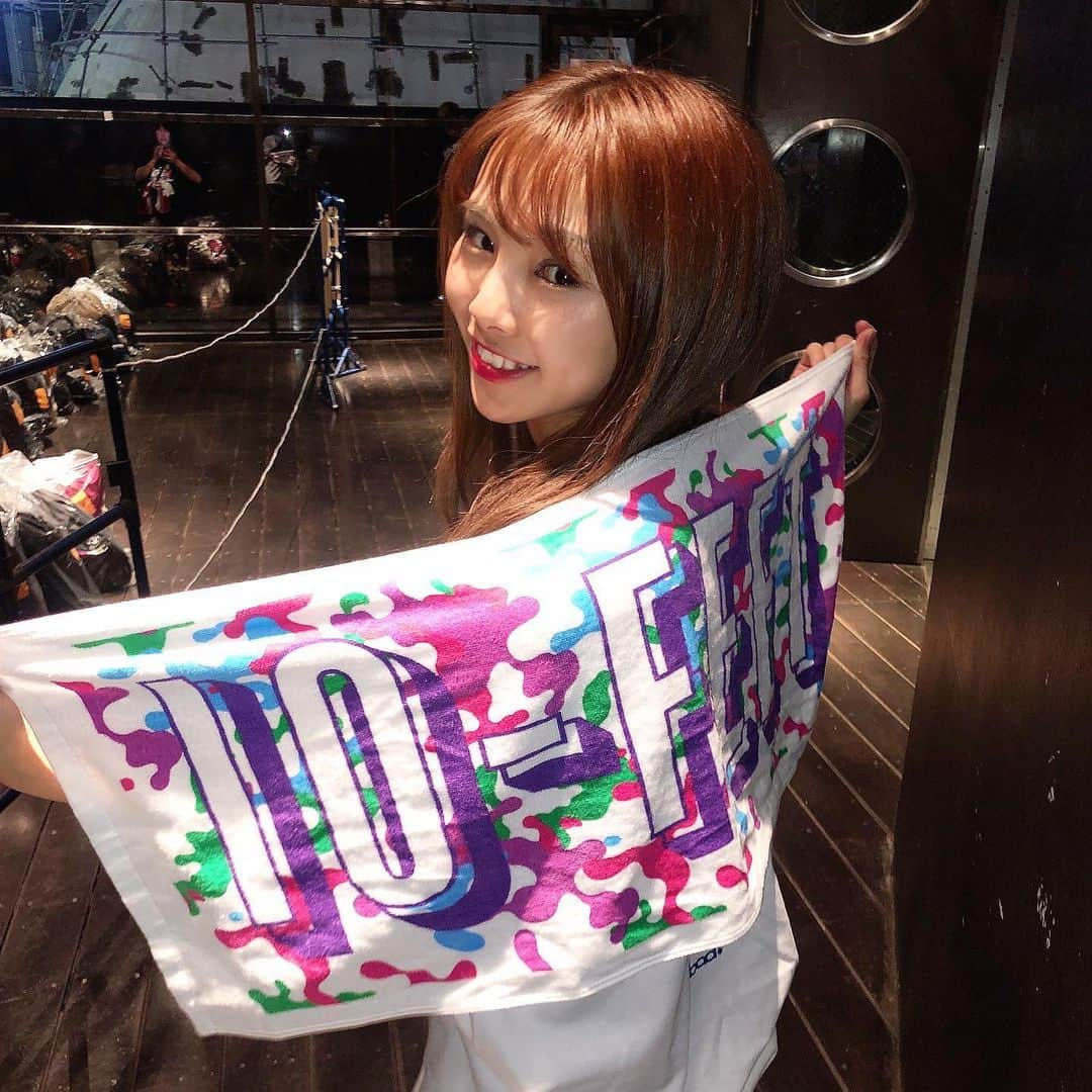 磯佳奈江さんのインスタグラム写真 - (磯佳奈江Instagram)「激しめの曲が好きみたい☺︎ #モルタルレコード20周年﻿ #10feet 最高！もう、最高！ #キュウソネコカミ #hawaiian6  #テンフィ」2月12日 23時15分 - isochan89