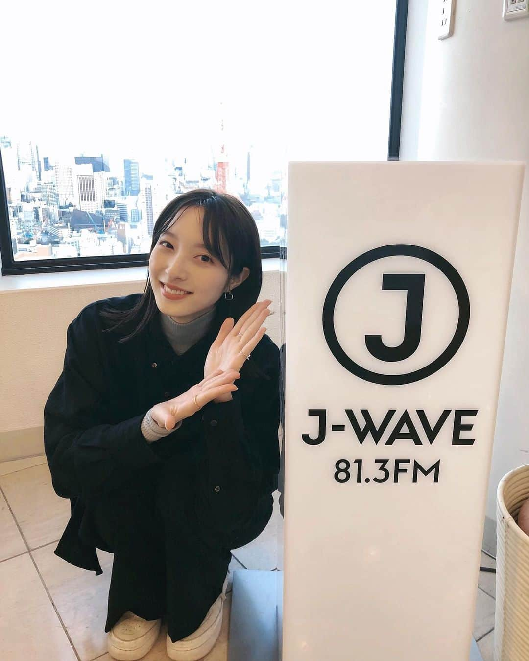 佐藤さきさんのインスタグラム写真 - (佐藤さきInstagram)「J-WAVE 「SWEET ROBOTS SHOW」﻿ TOWA TEIさんのラジオ番組に﻿ おじゃまさせて頂きました！﻿ ﻿ 2/12(水）深夜2:30〜放送です🥺✔﻿ ﻿ ️ど緊張しております初ラジオ。﻿ ﻿ かみかみで本当にすみません😢﻿ 精進します。」2月13日 0時39分 - sakisato29